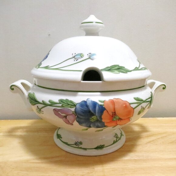 Villeroy Boch Amapola Soup Tureen w/Lid Germany 6.5" Diameter No Ladle - Picture 1 of 11